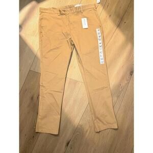 Old Navy Built-In Flex Ultimate Slim Khaki Pants 38x32